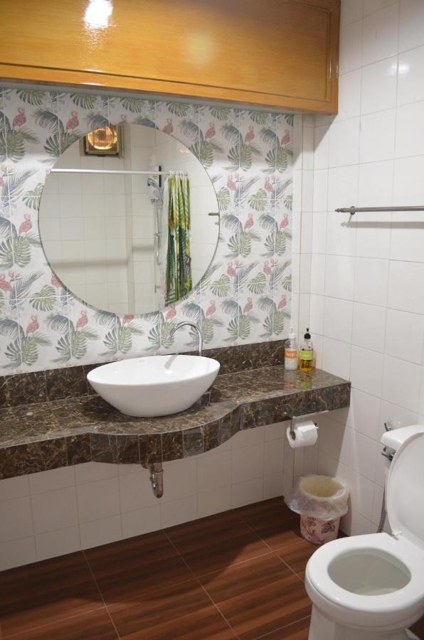 โรงแรมเมืองเพรียวอินน์ Mueang Phriao Inn Hotel Sara Buri Екстериор снимка