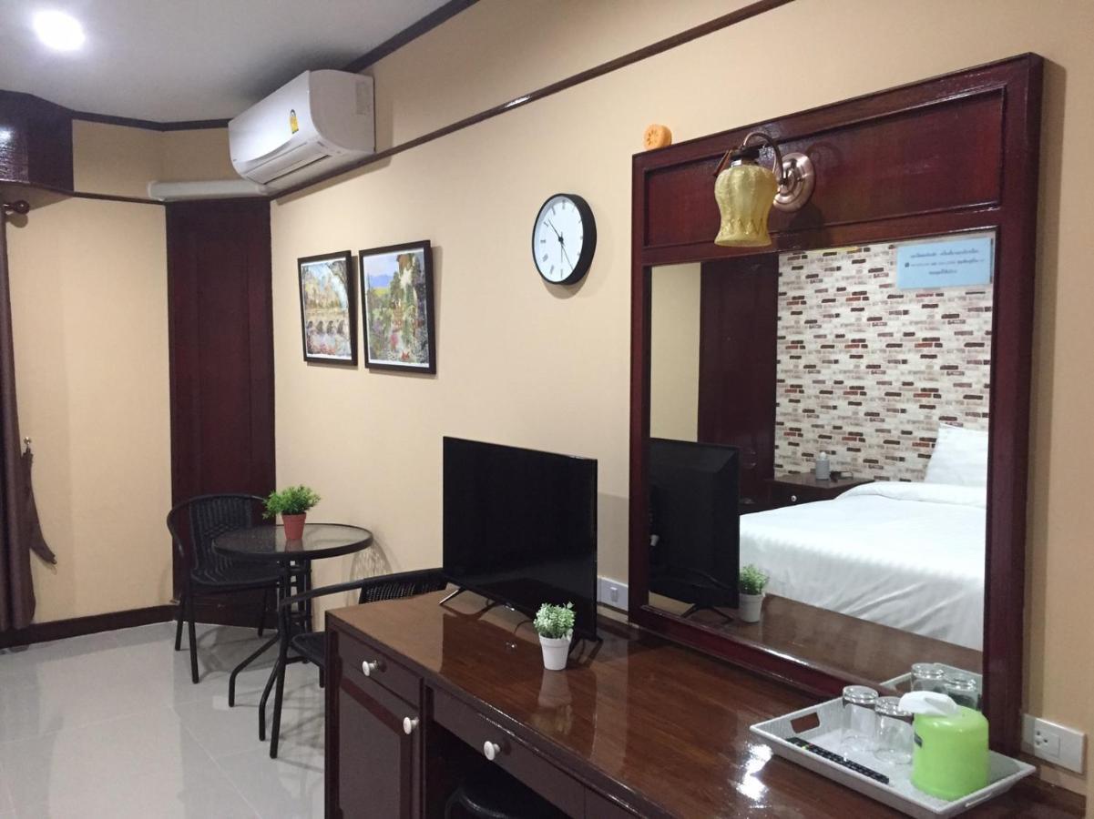 โรงแรมเมืองเพรียวอินน์ Mueang Phriao Inn Hotel Sara Buri Екстериор снимка
